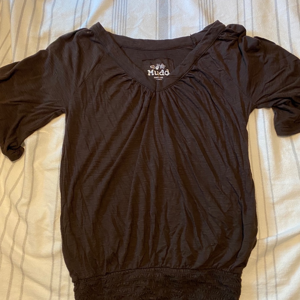 Brown vee neck top